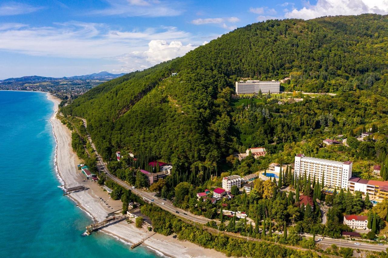 Calipso Sea Hotel Gagra Exterior photo